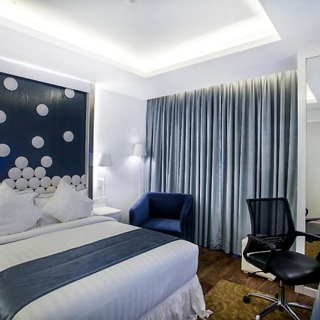 Grace 21 Smart Hotel Dhaka Buitenkant foto