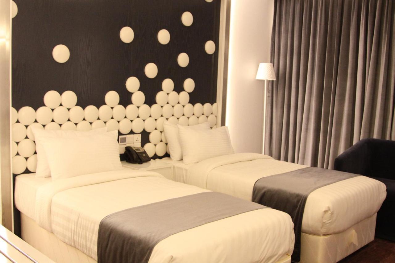 Grace 21 Smart Hotel Dhaka Buitenkant foto