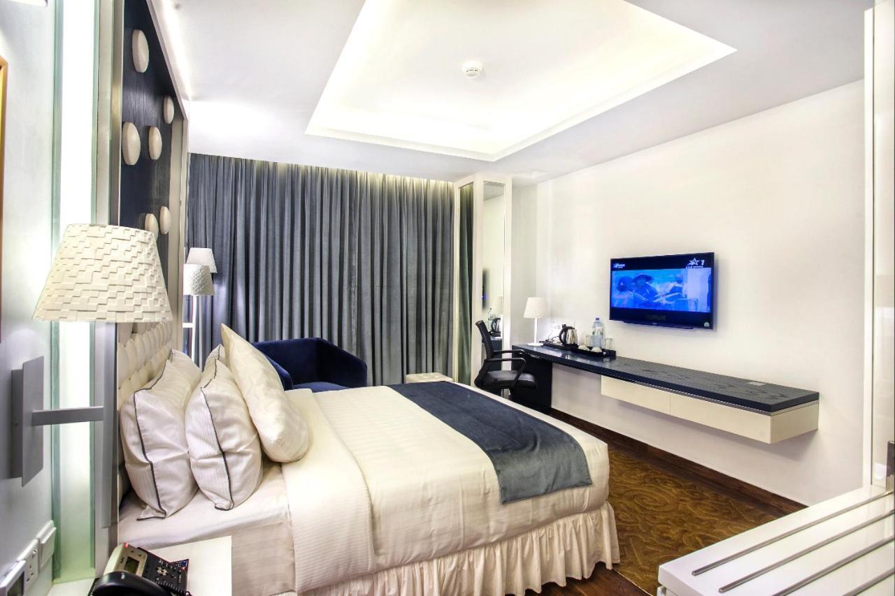 Grace 21 Smart Hotel Dhaka Buitenkant foto